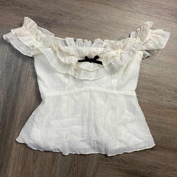 Peach Tops - Peach Ruffle Off Shoulder Peplum Bow Blouse Womens Small Cream Coquette Romantic